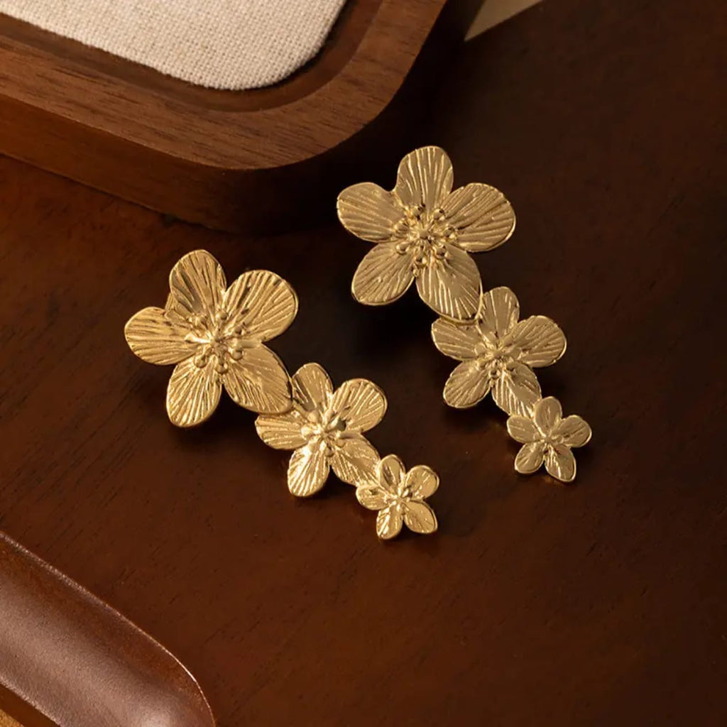 Anti Tarnish Studs (2)