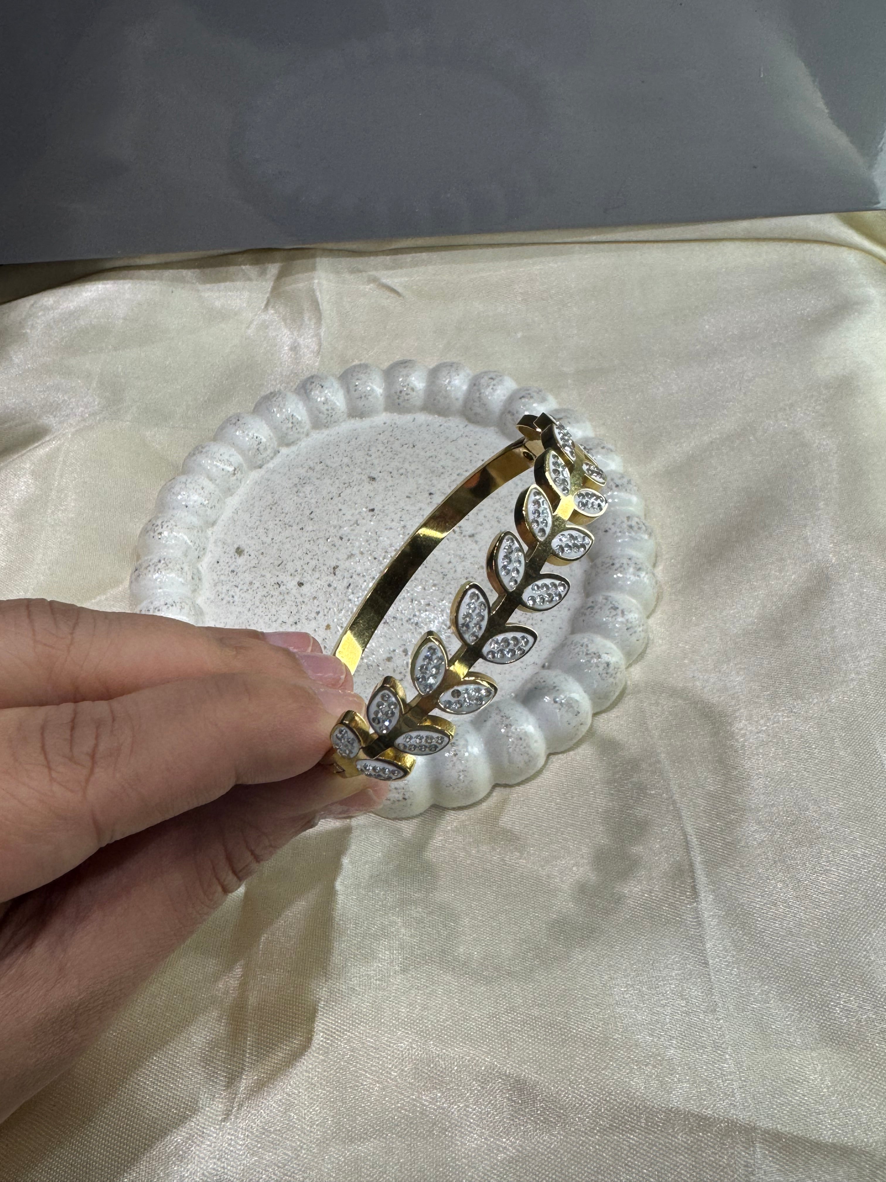 Daily Wear Bracelet code/1283