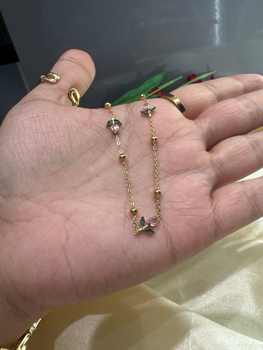 Rosé Bloom Necklace