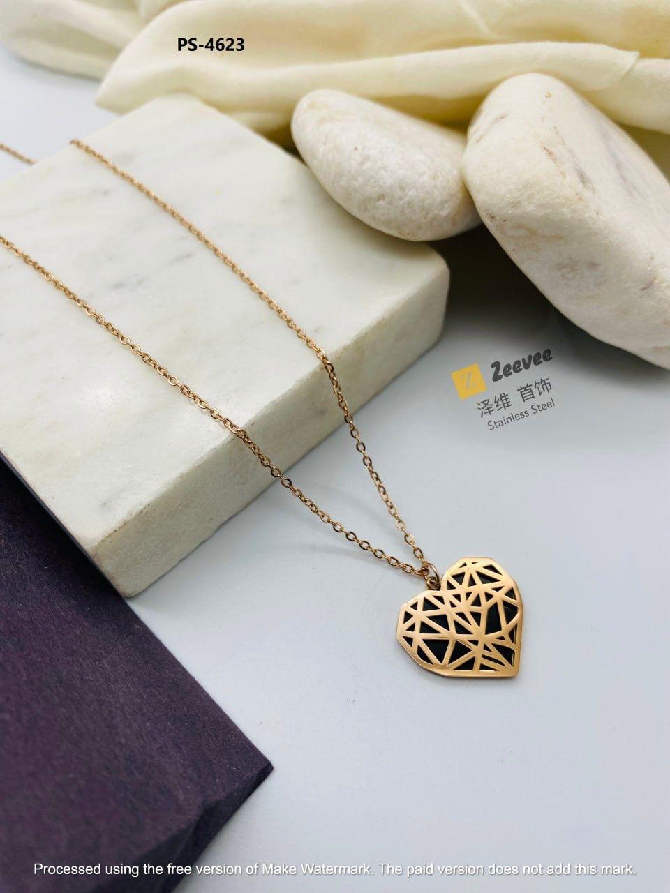 Rose Black Heart Chain