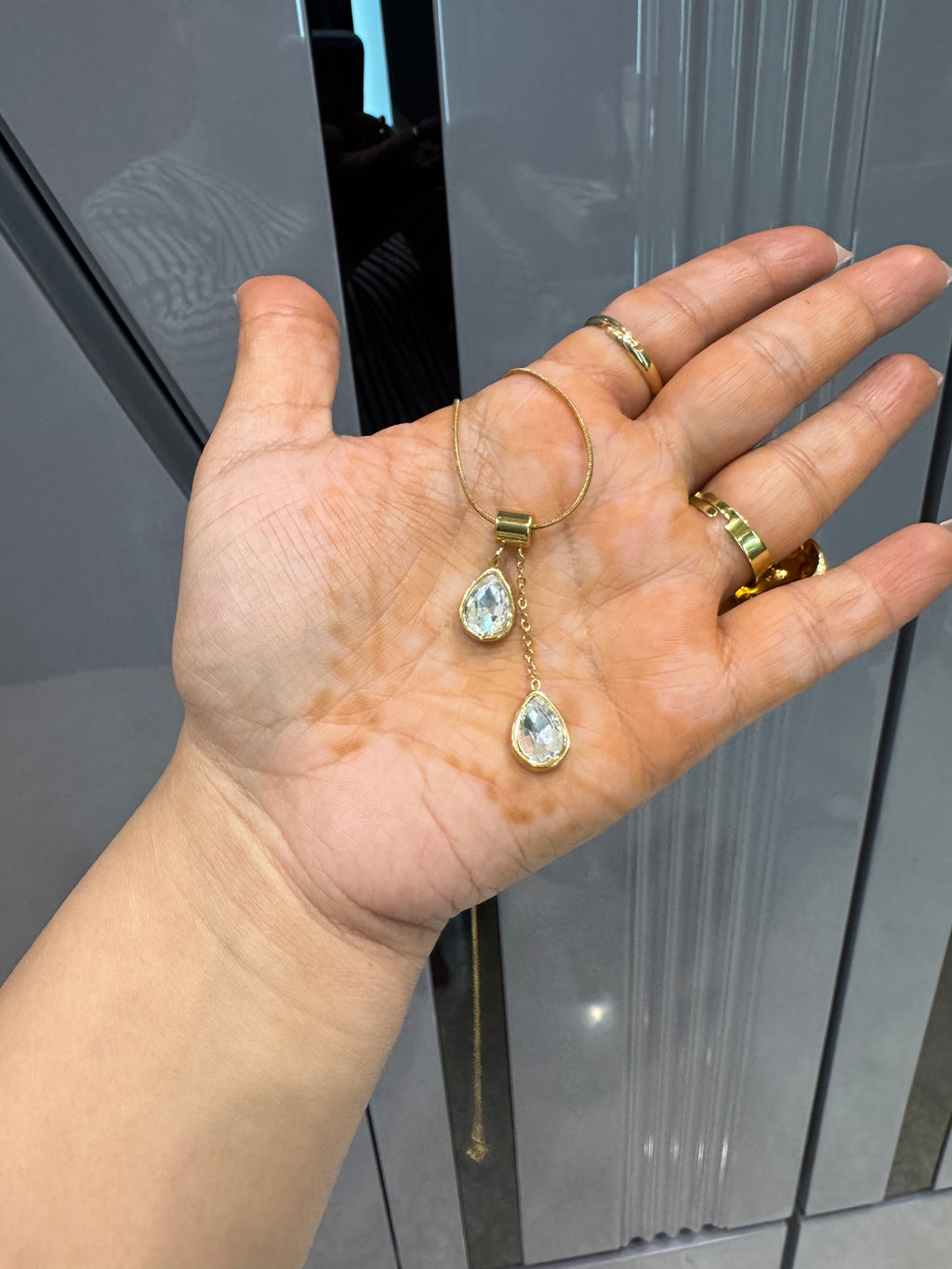 The Falling Pendant