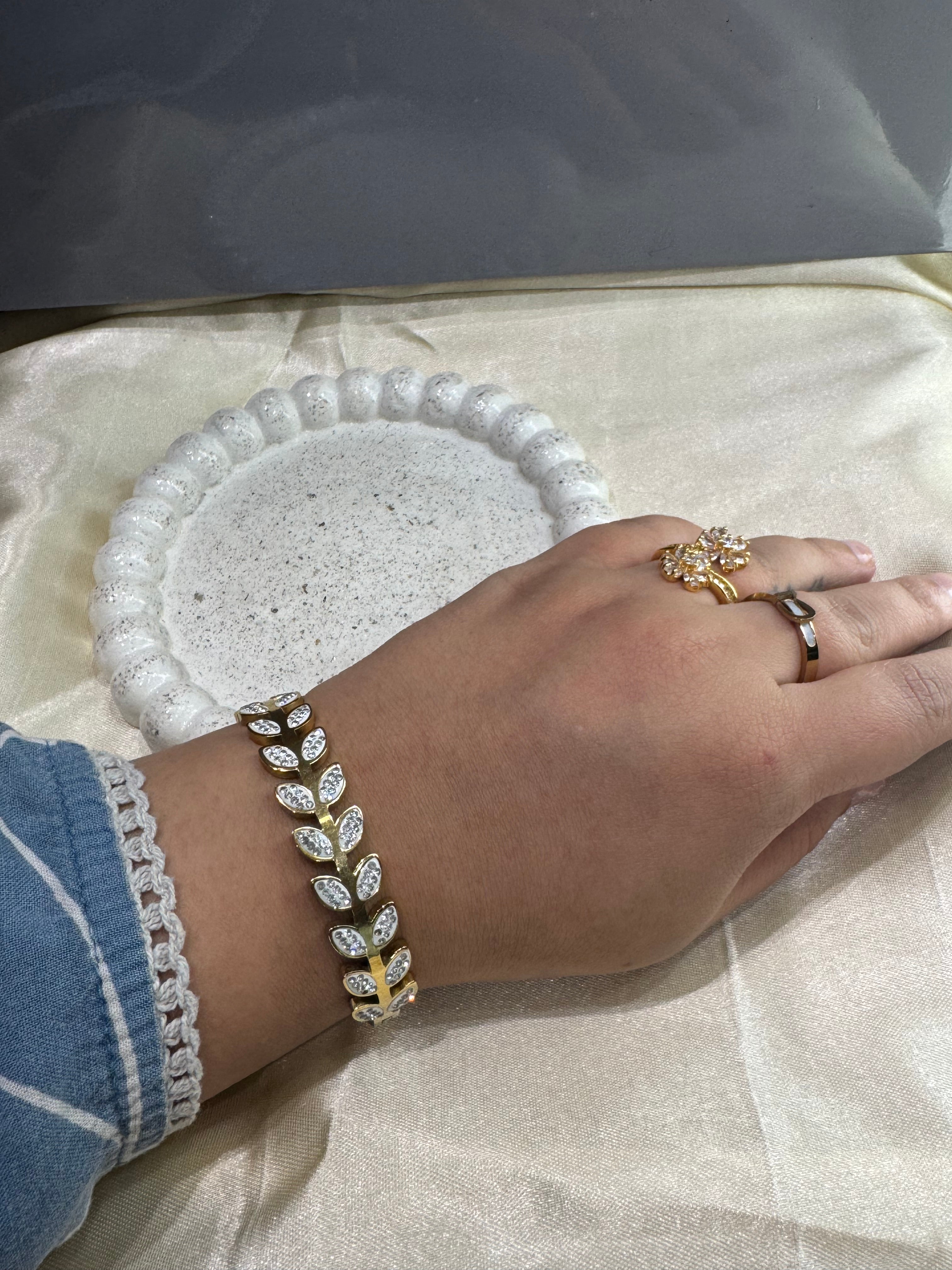 Daily Wear Bracelet code/1283
