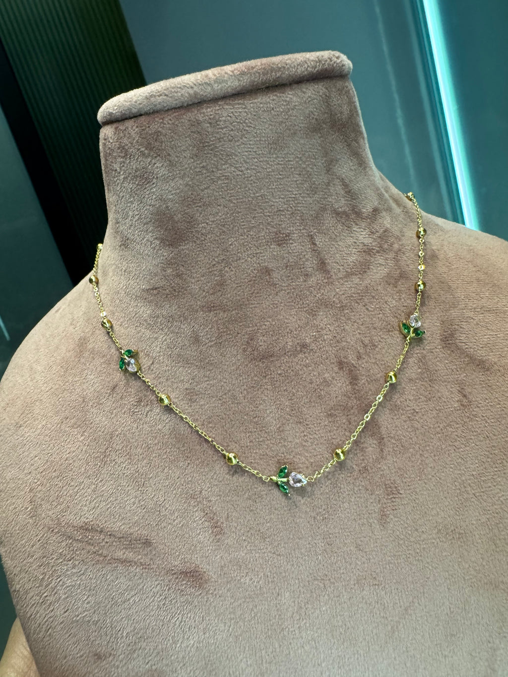 Rosé Bloom Necklace