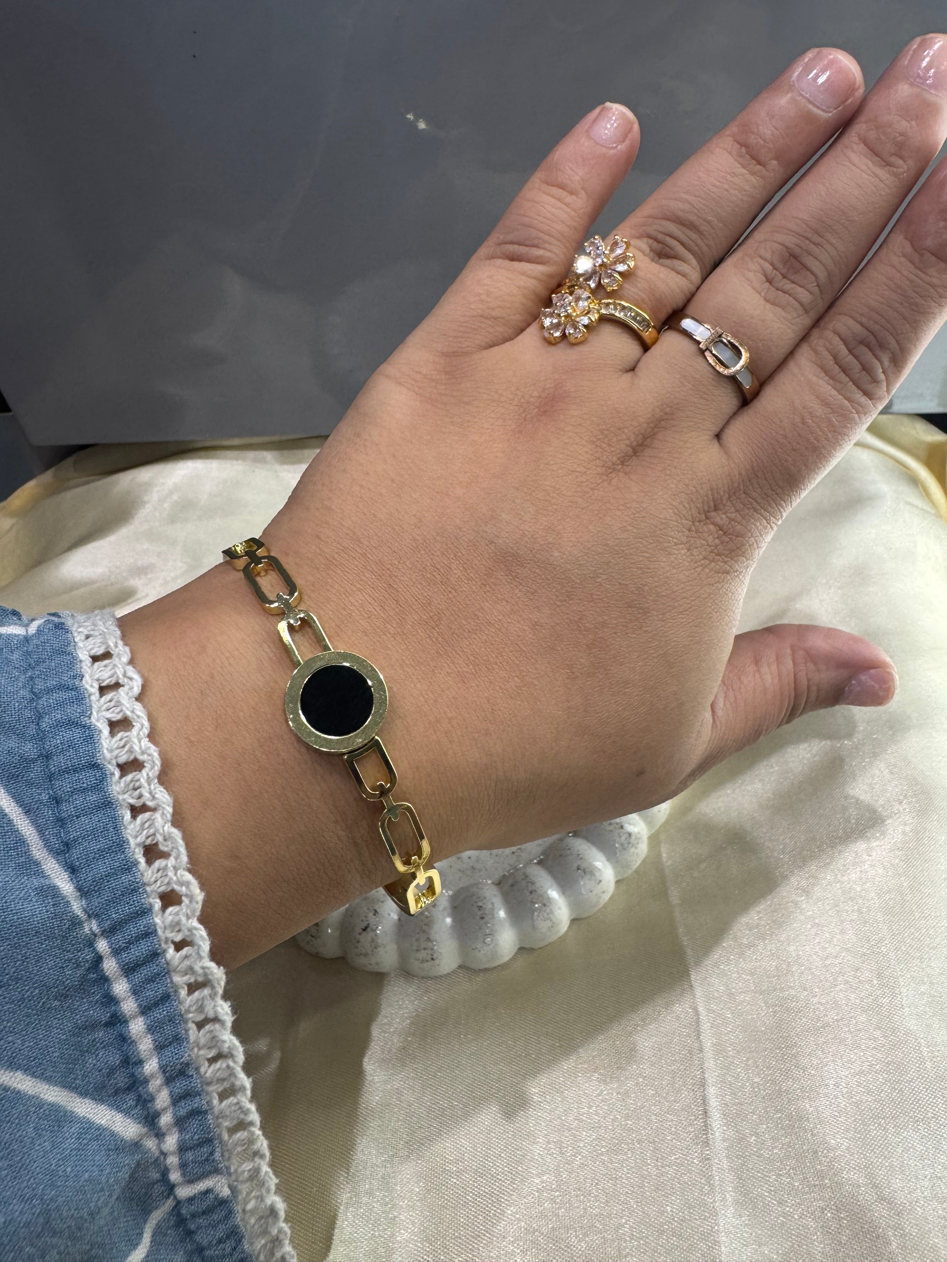 Daily Wear Bracelet code/1273