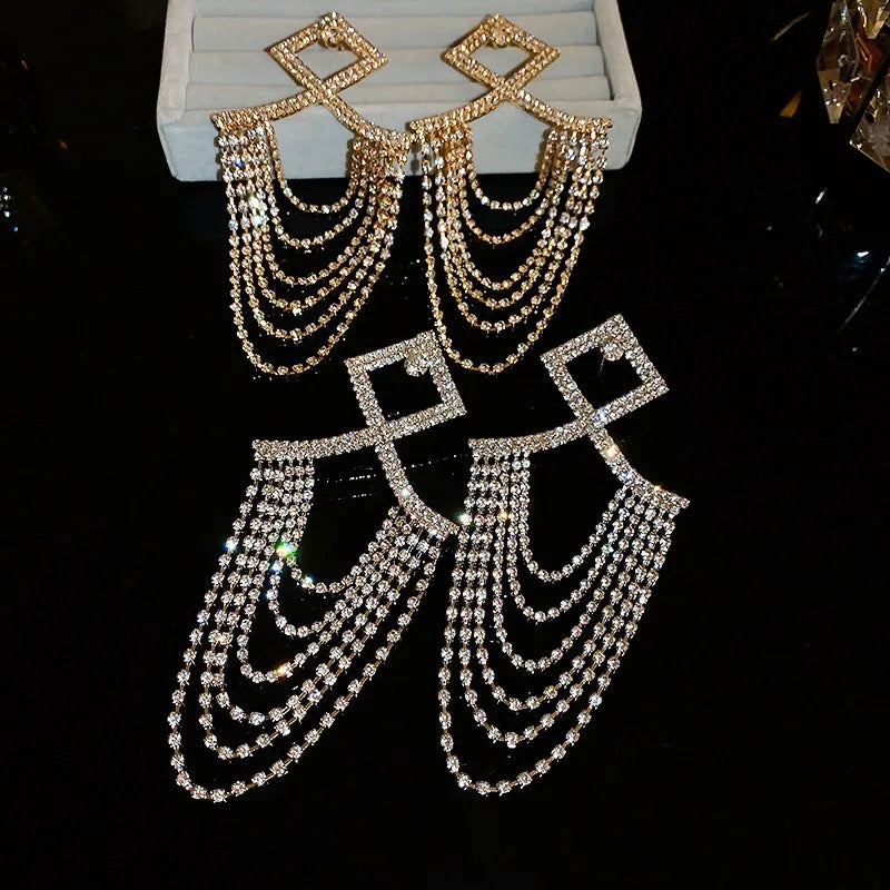 Veloeura Earrings