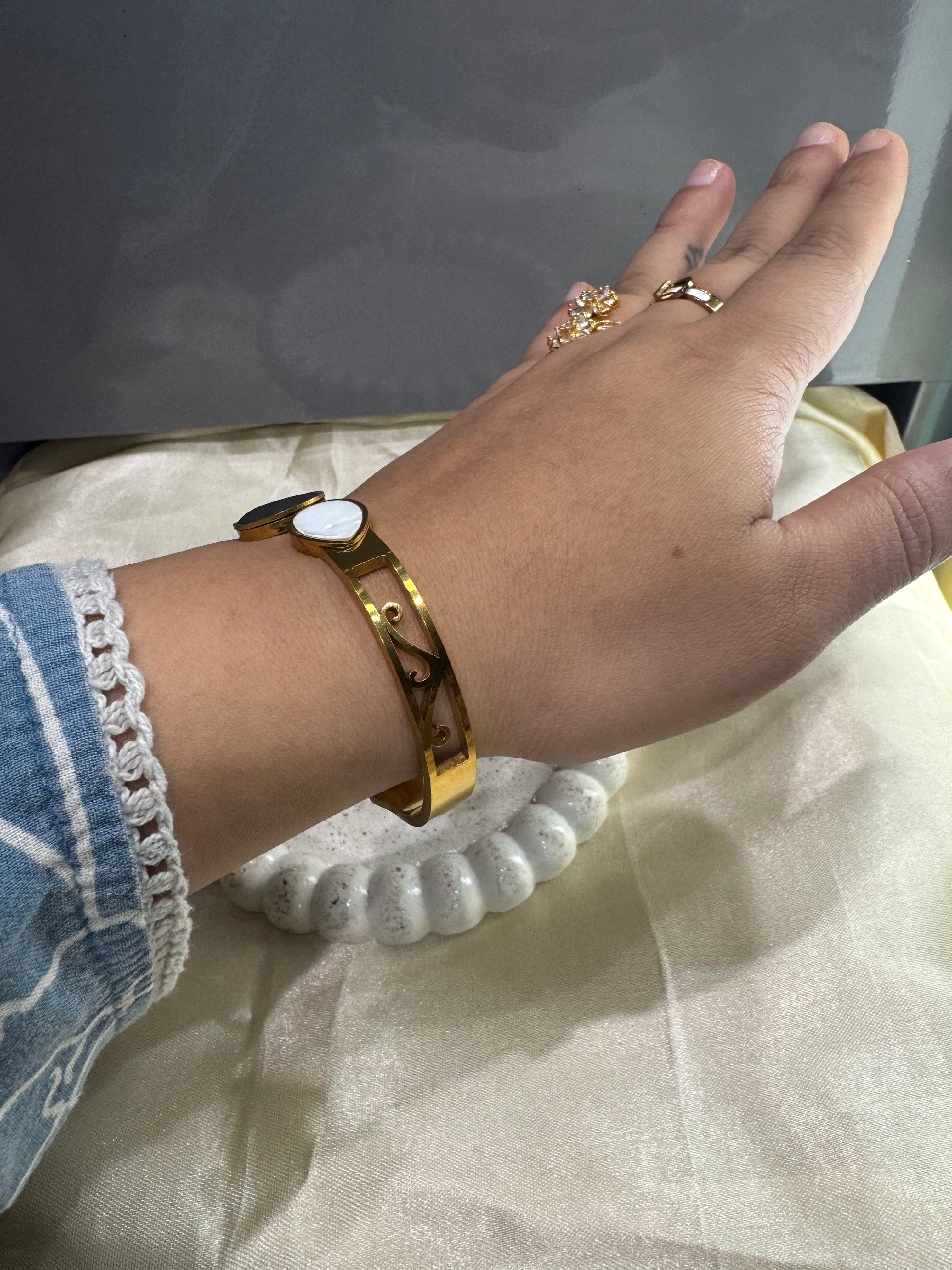 Daily Wear Bracelet code/1282