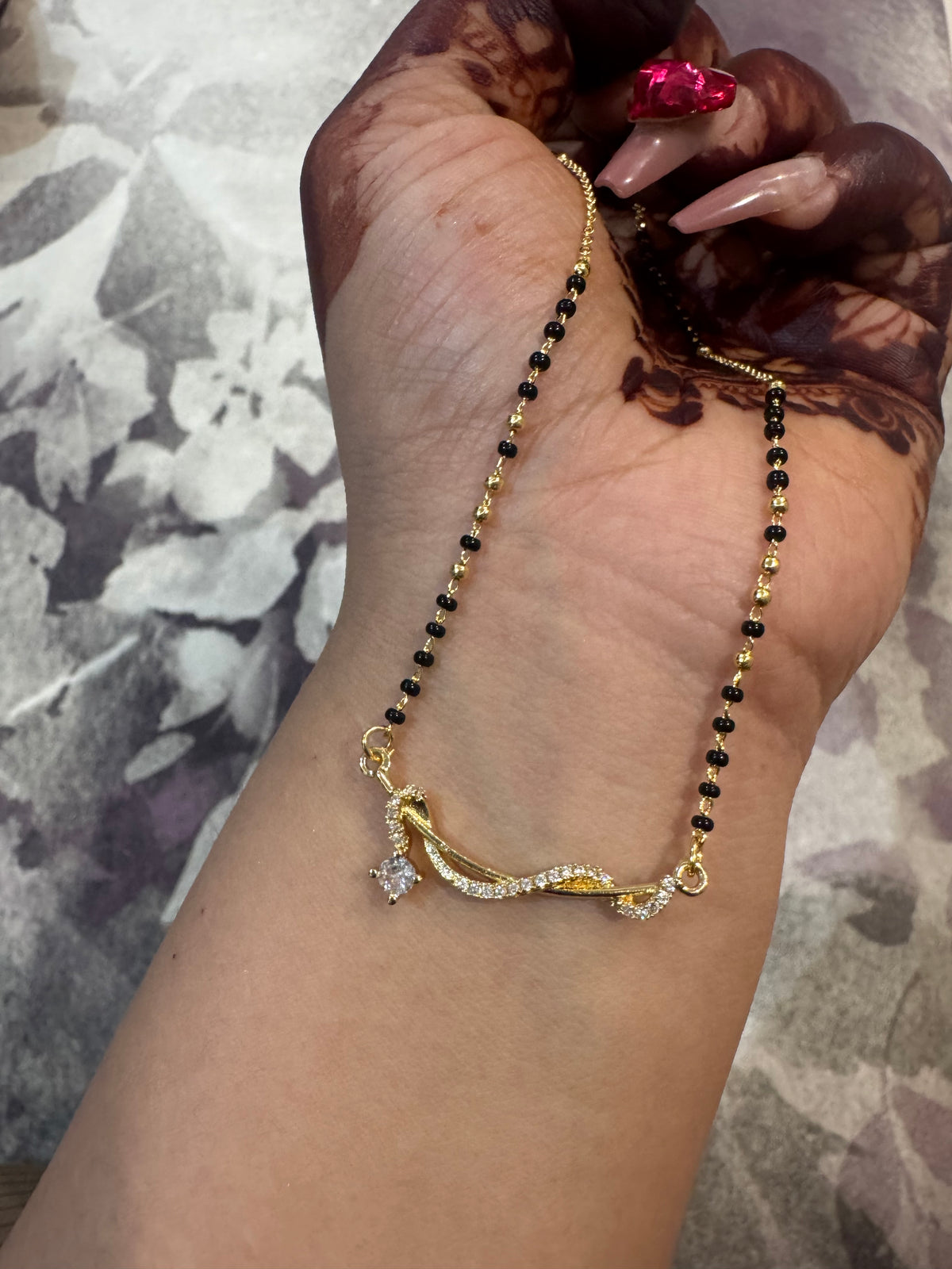 Mangalsutra twisted Drop
