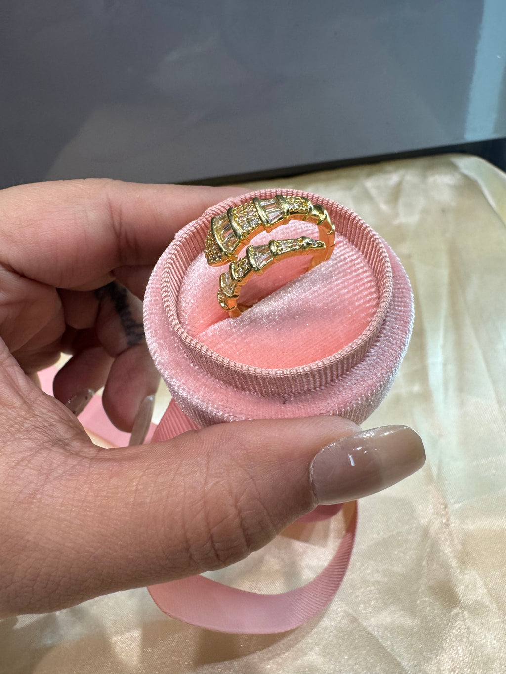 Majesté Ring