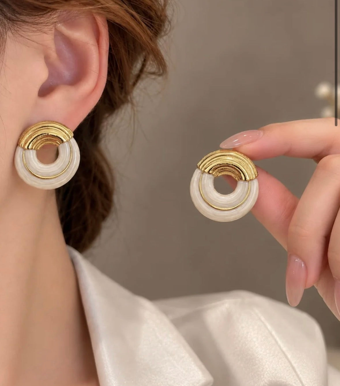 Statement earring