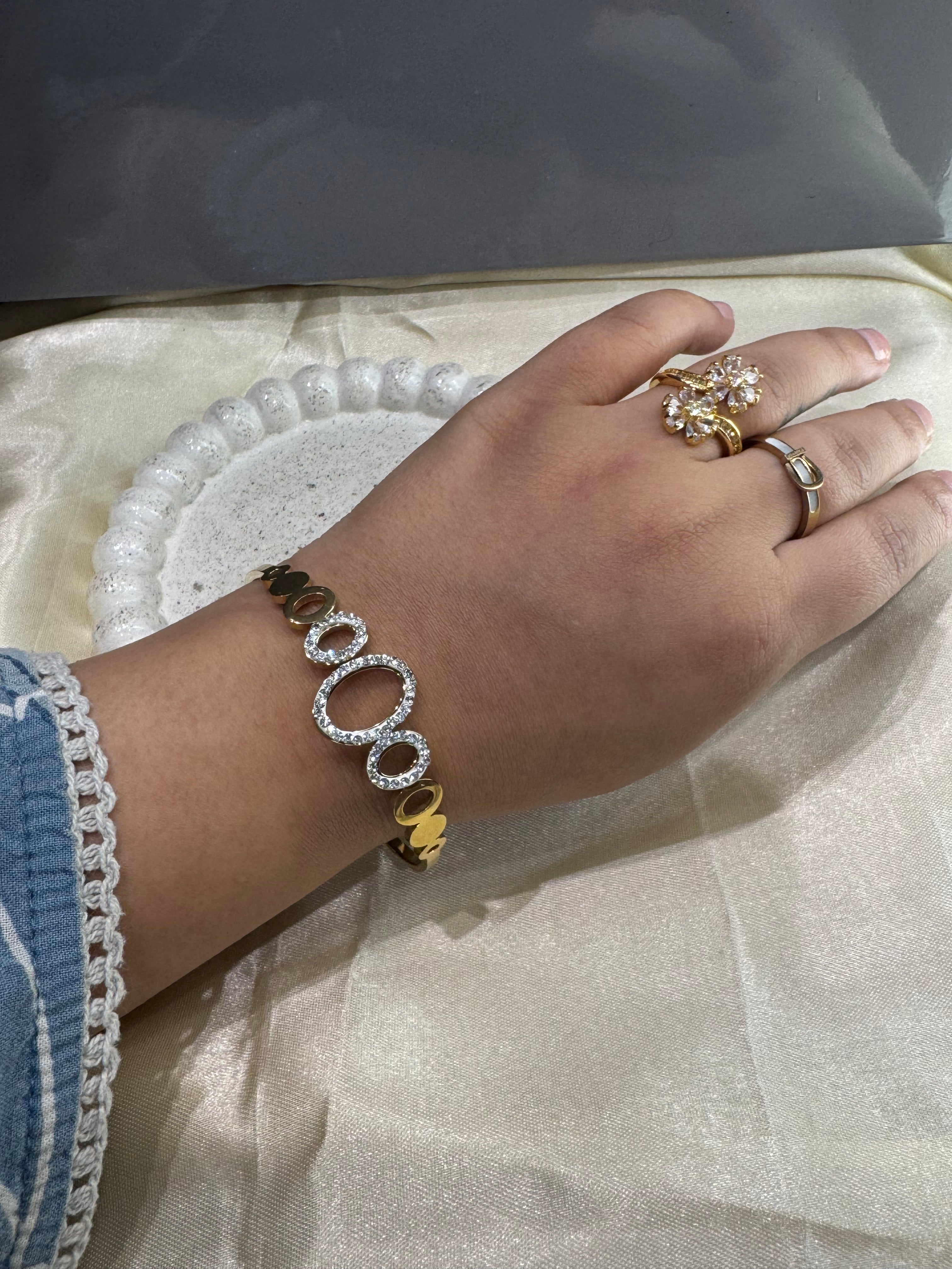 Daily Wear Bracelet code/1284