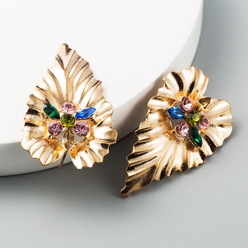 Gold Ribbed Leaf Stud